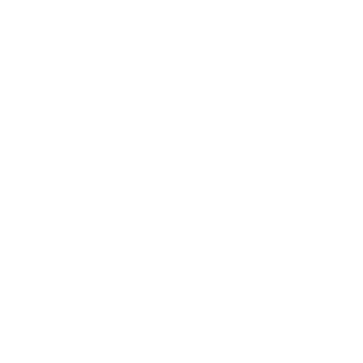 Mayra smiling with thumbs up